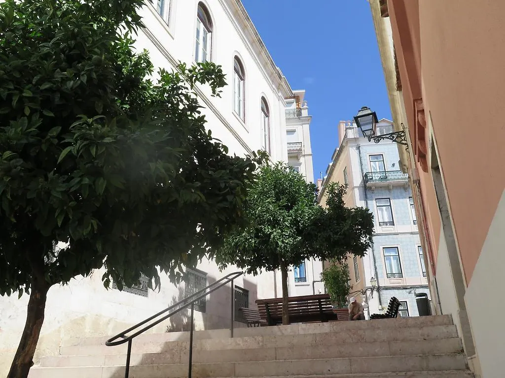 Chiado Bairro Alto, Bright And Newly Renovated 3 Bedroom Apartment, Lisbon Historical Center Apartament