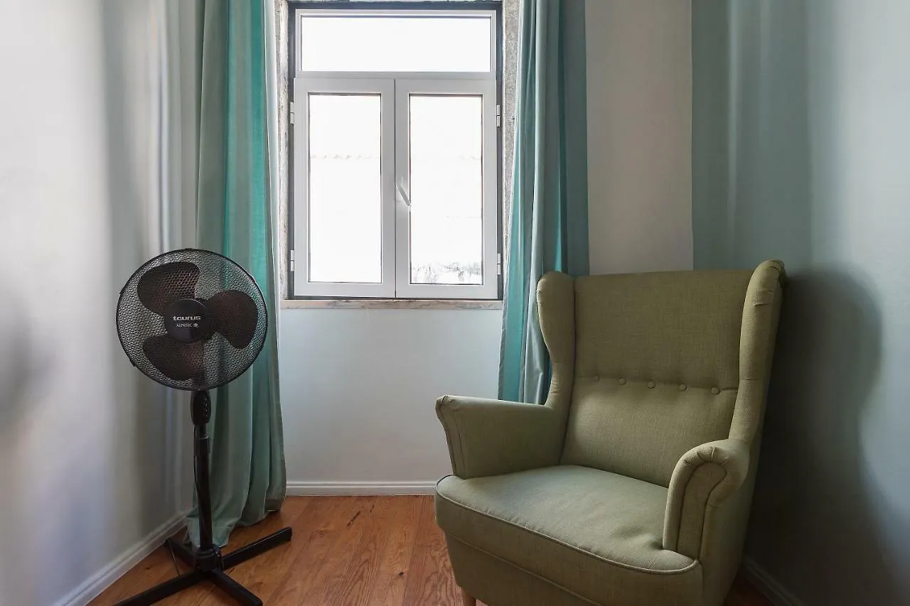 Chiado Bairro Alto, Bright And Newly Renovated 3 Bedroom Apartment, Lisbon Historical Center