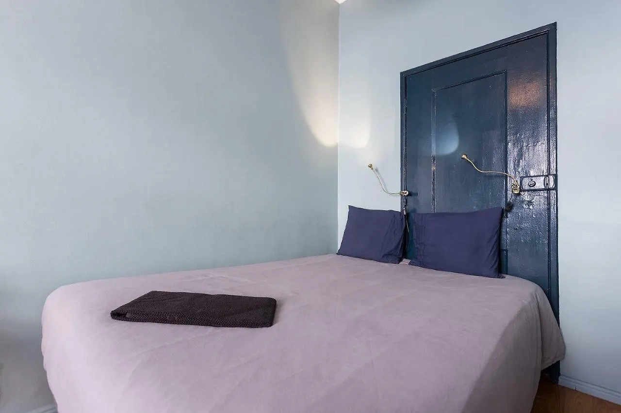 Chiado Bairro Alto, Bright And Newly Renovated 3 Bedroom Apartment, Lisbon Historical Center Apartment