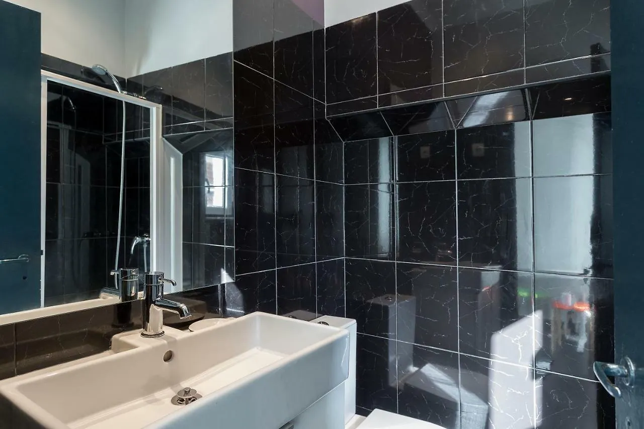 Apartment Chiado Bairro Alto, Bright And Newly Renovated 3 Bedroom Apartment, Lisbon Historical Center
